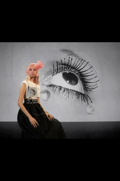 Look 7